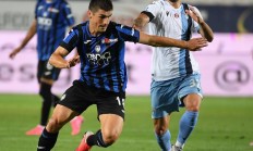 乐鱼体育网页版登录入口-瓦伦西亚惊险逆转，晋级欧洲联赛四强的简单介绍