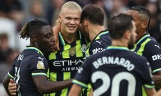 乐鱼体育活动-关于曼联主场取胜，英超积分榜上升至第三位的信息