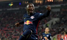 乐鱼体育网页版入口-不莱梅后防失误频频，客场遭遇惨败失去连胜机会的简单介绍