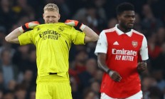 乐鱼体育网站-关于错失良机不可承受之重，强队陷入困境的信息