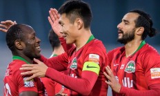 乐鱼体育平台-沙尔克04终结连败，挽回颓势