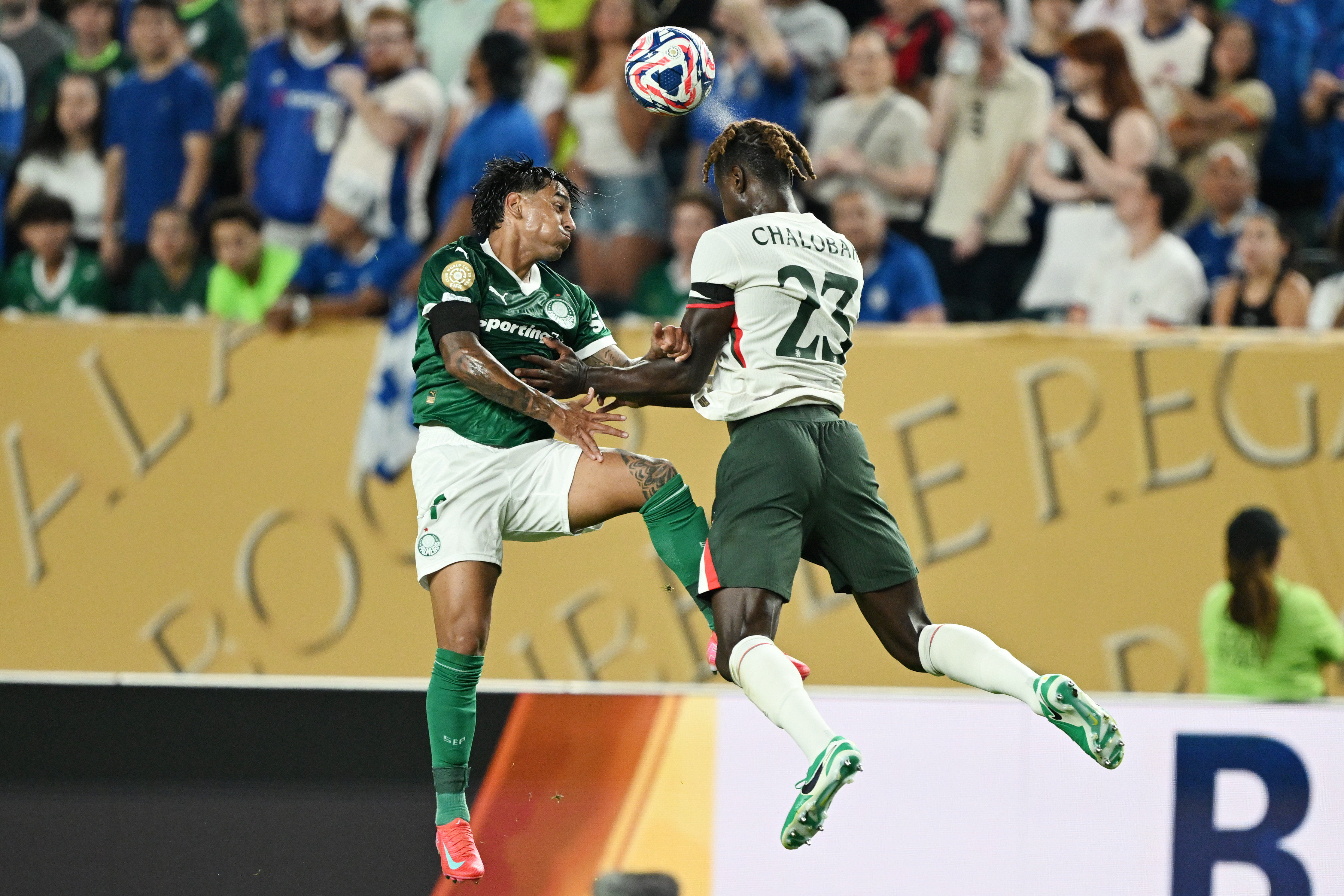 关于切尔西豪取胜利，晋级欧国联四强的信息