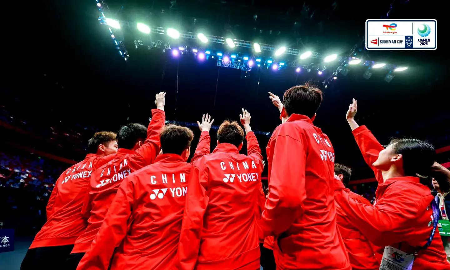 激烈比拼！两队在热门比赛中展开激烈角逐