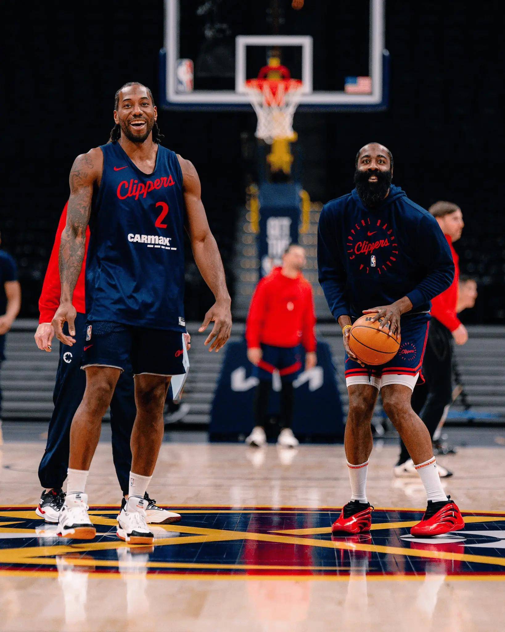 关于快船掘金深夜对决，胜者晋级次轮的信息