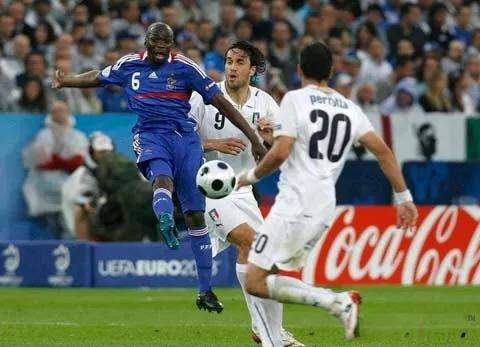 意甲劲旅意大利国际队在欧洲杯赛中胜出