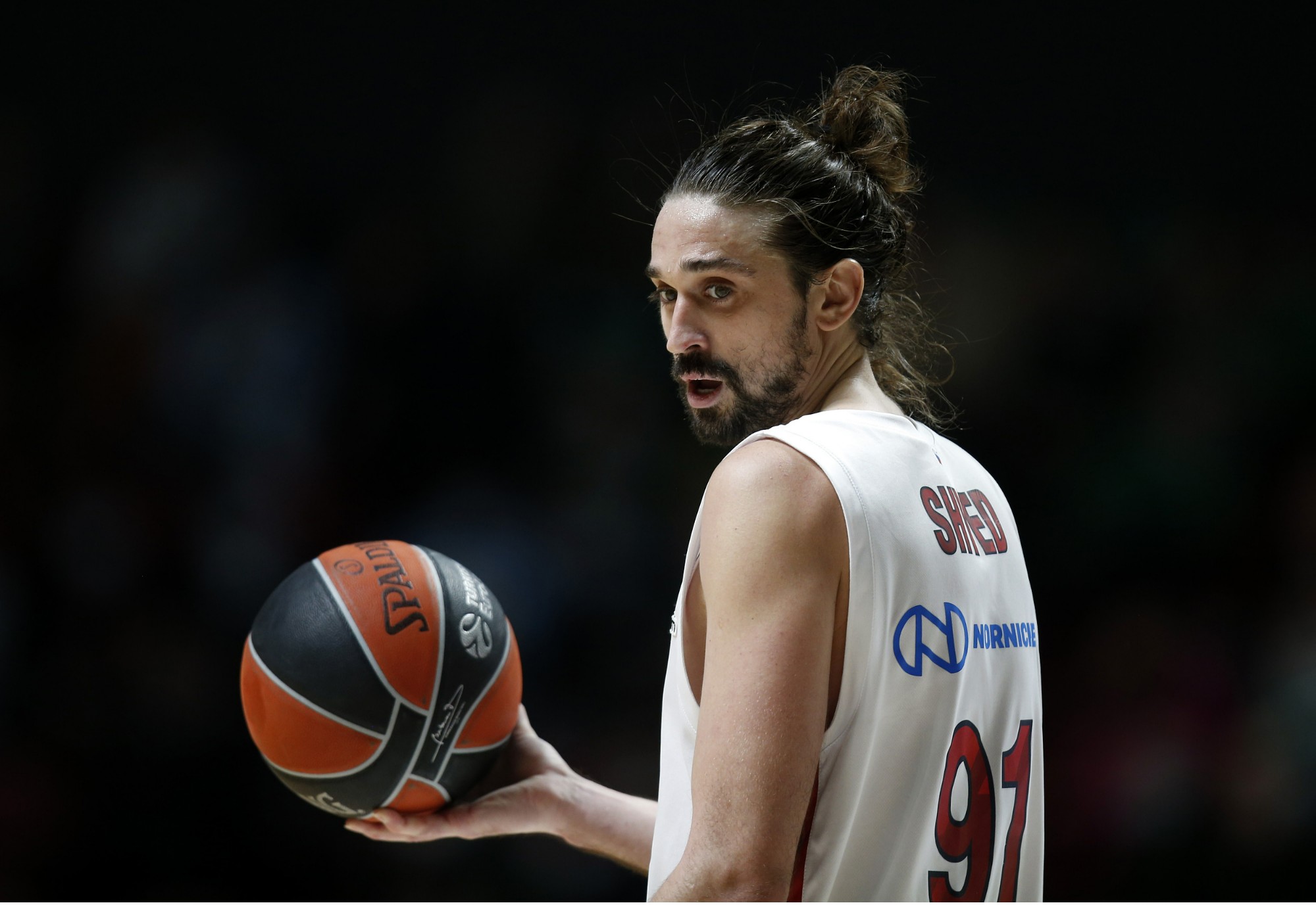 赵继阿列克谢-施韦德助力球队夺得总冠军的简单介绍