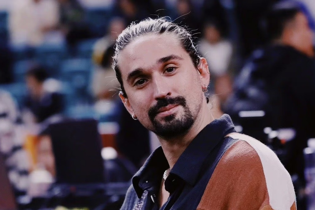 赵继阿列克谢-施韦德助力球队夺得总冠军的简单介绍