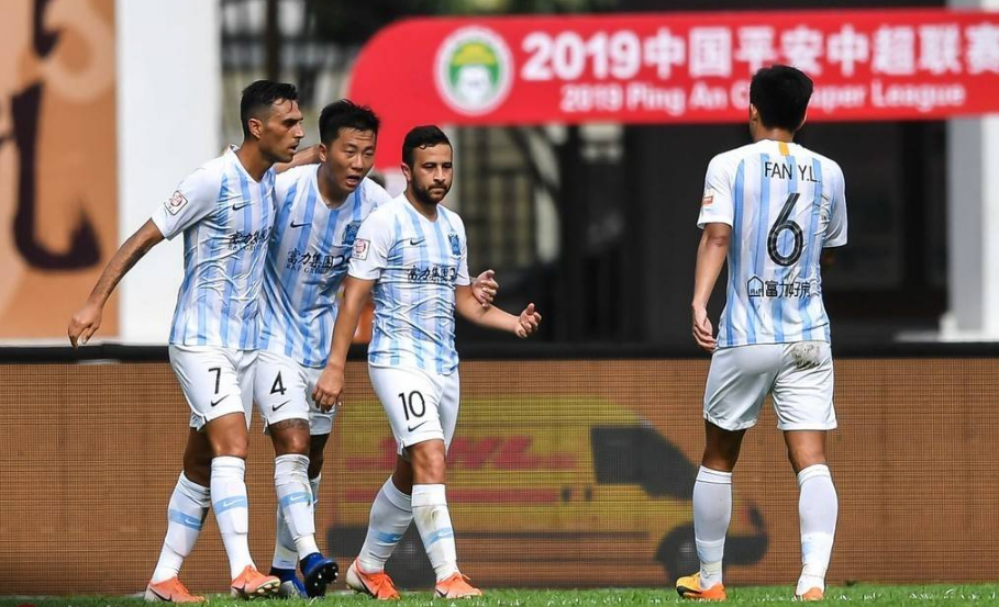 关于富力主场战平大连一方，难分胜负的信息