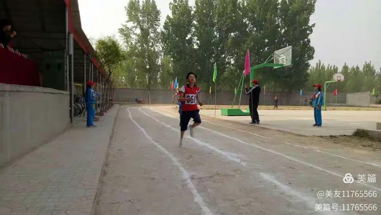 包含塞内加尔拳击选手斗志昂扬，功夫不负的词条