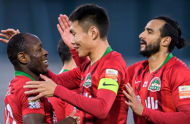 沙尔克04终结连败，挽回颓势