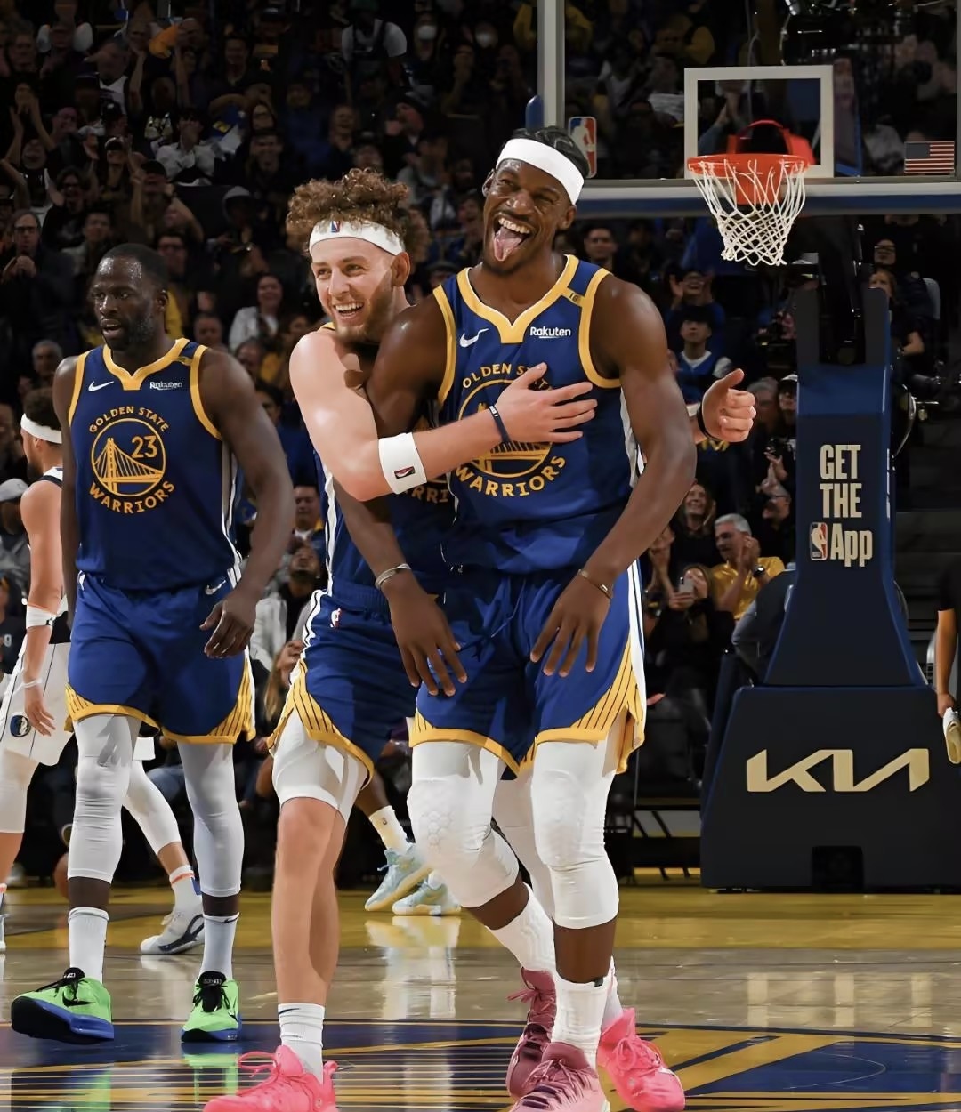 包含人遭遇西部霸主勇士，硬战在所难免的词条